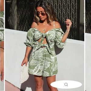 NWT Palm Springs Romper